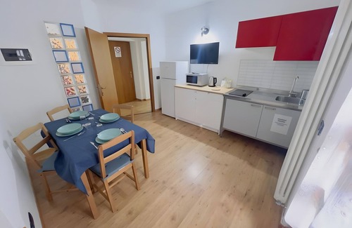 Mestriago Apartamento | Apartment 'Ride Home 3' with Mountain View, Shared Garden and Wi-Fi