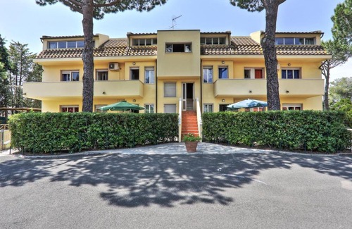 Marina di Cecina Apartamento | Apartment Riviera 1 by Interhome