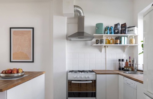 Stockholm Apartamento | Apartment Ropsten close to metro
