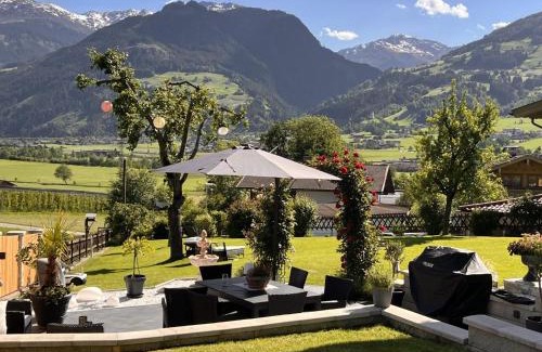 Hart im Zillertal Apartamento | Apartment Rosalie by Interhome