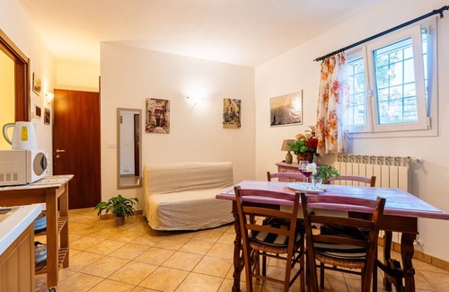 Civezza Apartamento | Apartamento Rose by Interhome