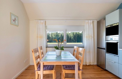 Roetenbach Apartamento | Apartment 'Rosengarten' with Private Garden, Balcony and Wi-Fi