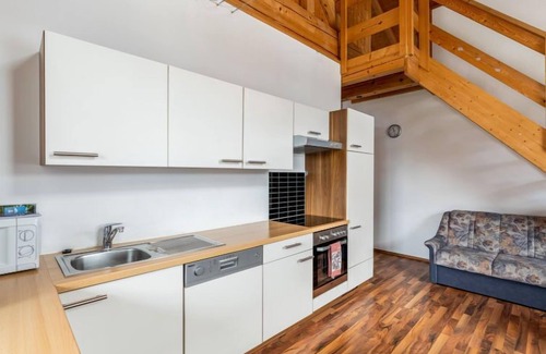 Goldegg Apartamento | Apartamento Rot by Interhome