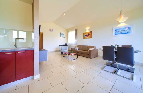 Kornic Apartamento | Apartamento ROYAL 2 con piscina y jacuzzi