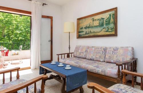 Sa Riera Apartamento | Apartment S'Esquirols Nº8 by Interhome