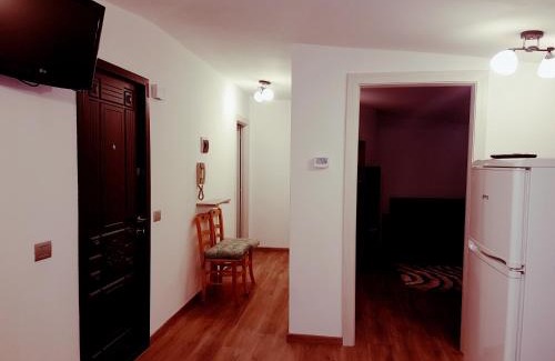 Isolaccia Apartamento | Apartment San Colombano