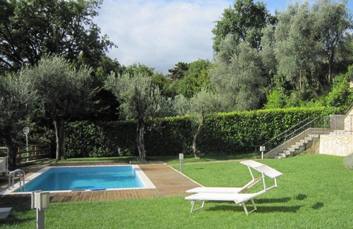 Toscolano Maderno Apartamento | Apartment San Pietro