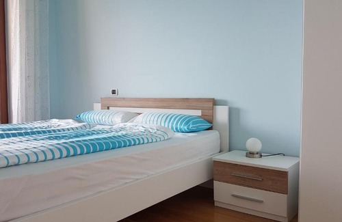 Toscolano Maderno Apartamento | Apartment San Pietro