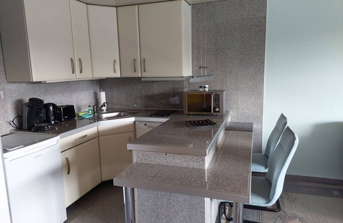 Moehnesee Apartamento | Apartamento 'Sander' con balcón, piscina interior compartida y Wi-Fi