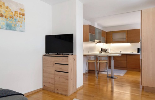 Fie allo Sciliar Apartamento | Apartamento 'Santners Holiday' con vistas a la montaña, terraza privada y jardín privado