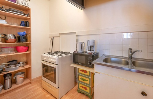 Sarzeau Apartamento | Apartment 'Sarzeau Centre - Le Cormoran' with Shared Pool and Wi-Fi