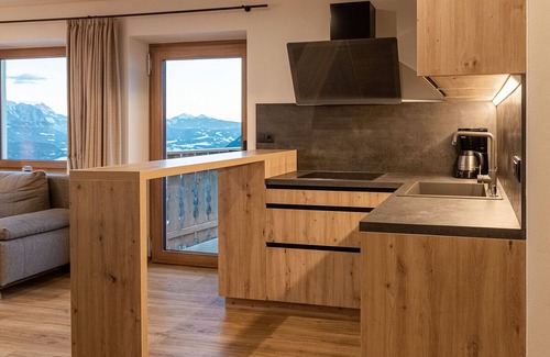 Villandro Apartamento | Apartamento 'Schönblick' con vistas a la montaña, terraza privada y Wi-Fi