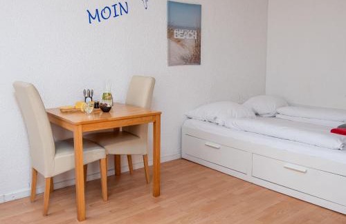 Norddeich Apartamento | Apartment Schwalbennest II by Interhome