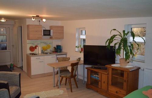 Leubnitz-Neuostra Apartamento | Apartment Seebachstrasse