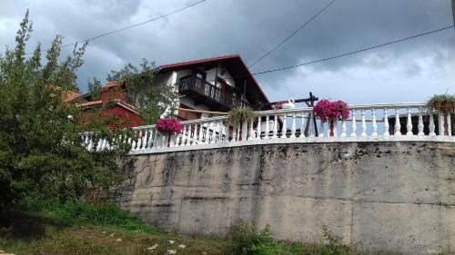 Perusic Apartamento | Apartment Seoski Mir