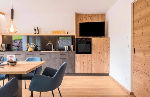 San Giacomo Apartamento | Apartamento "Siela" con vistas a la montaña, Wi-Fi, terraza y jardín