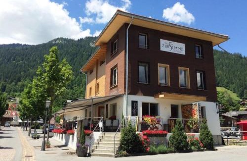 Zweisimmen Apartamento | Apartment Simme-Tröimli by Interhome