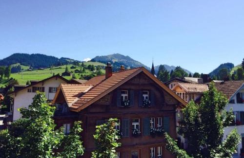 Zweisimmen Apartamento | Apartment Simme-Tröimli by Interhome