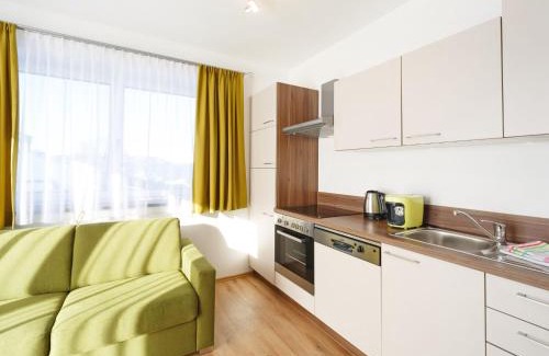 Schladming Apartamento | Apartment Smaragd by Interhome