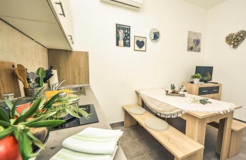 Karlobag Apartamento | Apartment Snježana-2 by Interhome