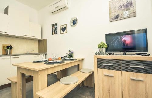 Karlobag Apartamento | Apartment Snježana-4 by Interhome
