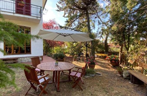 Riparbella Apartamento | Apartment Sonia by Interhome