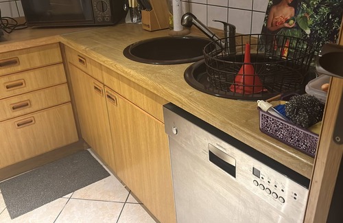 Baunatal Apartamento | Apartamento 'Souterrainwohnung Zum Leiselsee' con jardín compartido y Wi-Fi