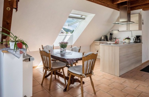 Hofsgrund Apartamento | Apartamento 'Sport Rees - Ferienwohnung Pia' con vistas a la montaña, terraza compartida y Wi-Fi