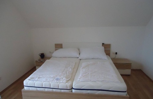 Rossleithen Otro | Apartment Spitzmauer, shower, WC, 1 bedroom - Ziegelstadel