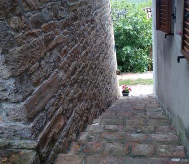 Sveti Bartol Apartamento | Apartment Staleta Tartuf