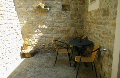 Sveti Bartol Apartamento | Apartment Staleta Tartuf