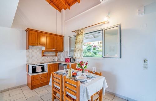 Arillas Apartamento | Apartamento 'Standard Family 18' con piscina compartida, Wi-Fi y aire acondicionado