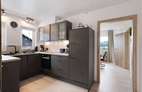 Eslohe Apartamento | Apartamento 'Stappert' con vistas a la montaña, balcón y Wi-Fi