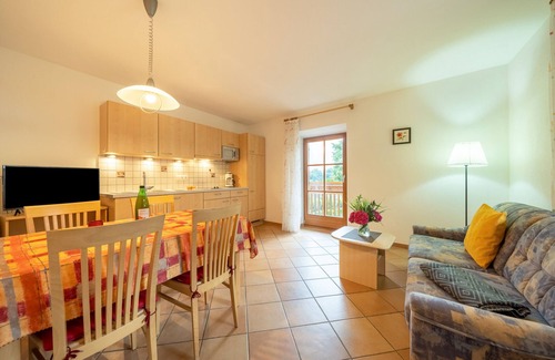 Vollan Apartamento | Apartamento 'Stettnerhof Laugen' con vistas a la montaña, terraza y Wi-Fi