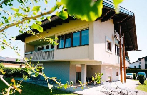 Faak am See Casa | Apartment Suite in Villa Karglhof incl 3 bedrooms, 2 bathrooms