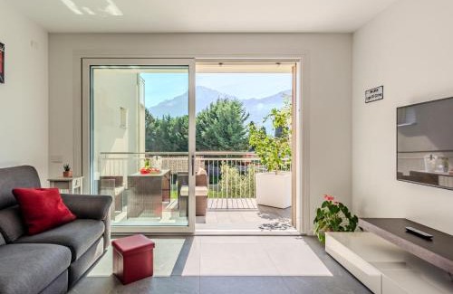 Consiglio di Rumo Apartamento | Apartment Sunny House by Interhome