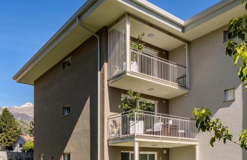 Consiglio di Rumo Apartamento | Apartment Sunny House by Interhome