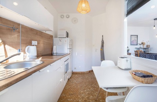 Douarnenez Apartamento | Apartamento 'Superbe Duplex En Centre Ville' con jardín privado y Wi-Fi