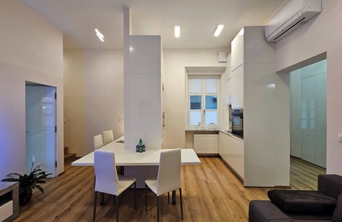 Ljubljana Old Town Apartamento | Apartment Sviti Tour As Modern and quiet place by Town Hall with AC and WI-FI