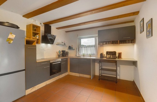 Sellinghausen Casa | Apartment 'Talblick Sellinghausen' with Mountain View, Private Terrace and Wi-Fi