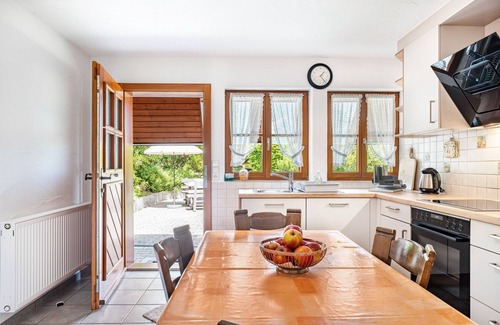 Wolfach - Saint Roman Apartamento | Apartamento 'Talblick' con vistas a la montaña, terraza privada y Wi-Fi