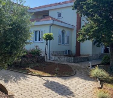 Ist Apartamento | Apartment Tasha
