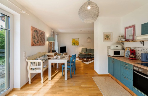 Ostin Apartamento | Apartamento "Tegernseele" con vistas a la montaña, terraza privada y Wi-Fi