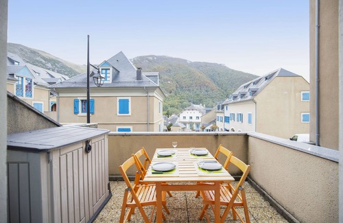 Sainte-Marie-de-Campan Apartamento | Apartamento 'Terrasse Vue Montagne' con vistas a la montaña y terraza privada
