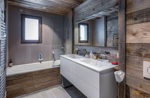 Meribel Village Villa | Apartment Tetras 1 - Three Bedroom Villa, Sleeps 8