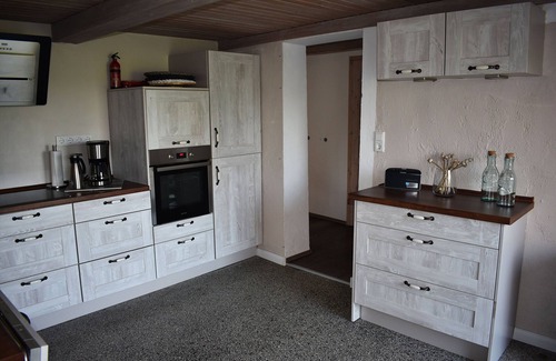 Niesgrau Casa | Apartamento con techo de paja "Muschelschuppser" para / hasta 8 personas
