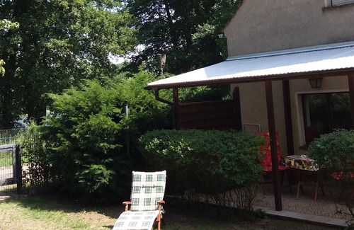 Seddiner See Apartamento | Apartment 'Tihsies' with Private Terrace and Private Garden