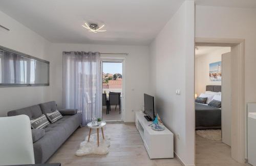 Seget Vranjica Apartamento | Apartment Toma