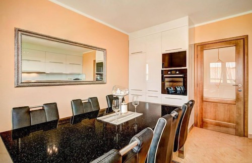 Umag Apartamento | Apartamento Tommy by Interhome