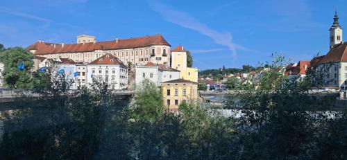 Steyr Apartamento | APARTMENT Top 11 ZENTRUM mit 2 Schlafzimmer BESTROOMS eU